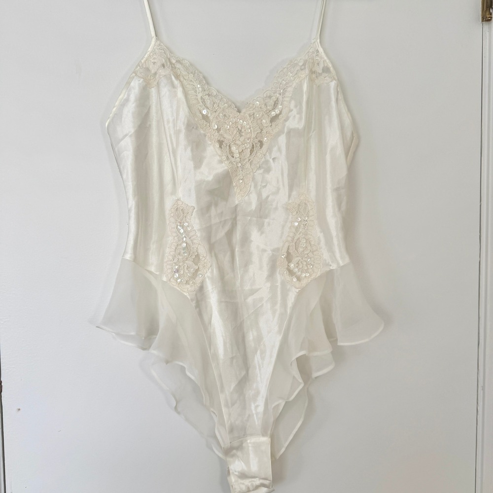 Victoria's Secret Vintage Ivory Satin Lace Sequin Ruffle Bodysuit Lingerie Large - Picture 2 of 11